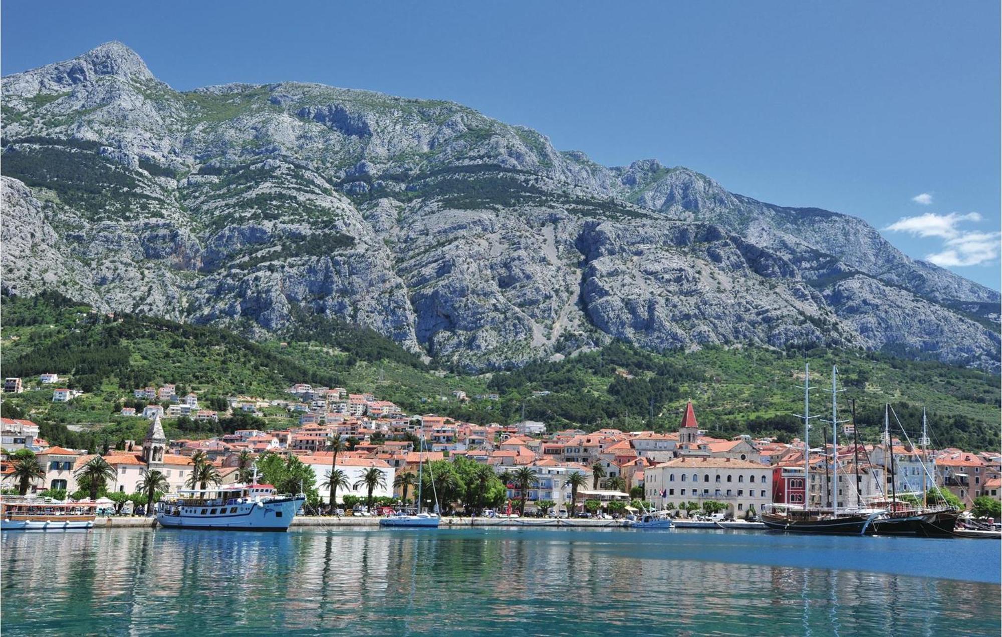 1 Bedroom Beautiful Apartment In Baska Voda Exterior photo
