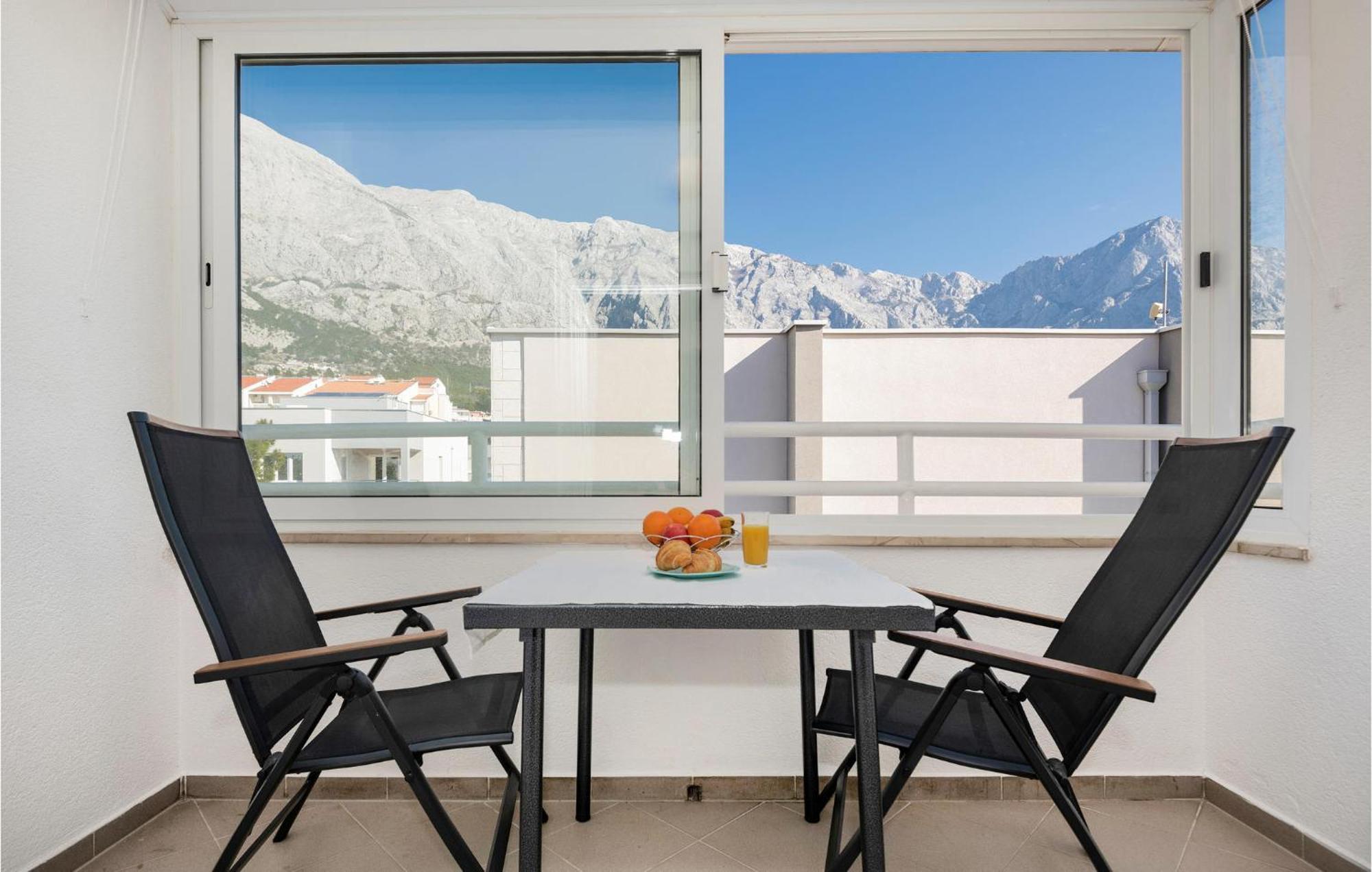 1 Bedroom Beautiful Apartment In Baska Voda Exterior photo
